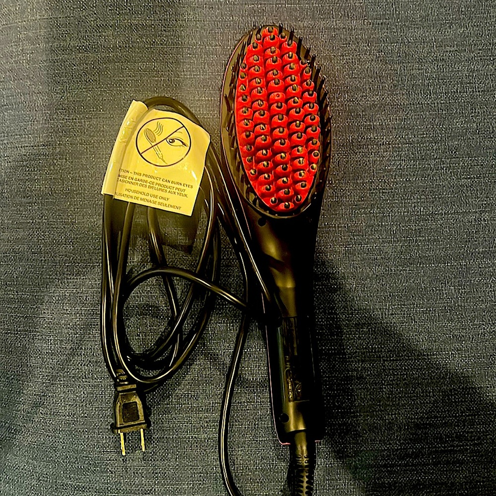 IONIC HAIR BRUSH - Simply straight professional ceramic straightening brush.